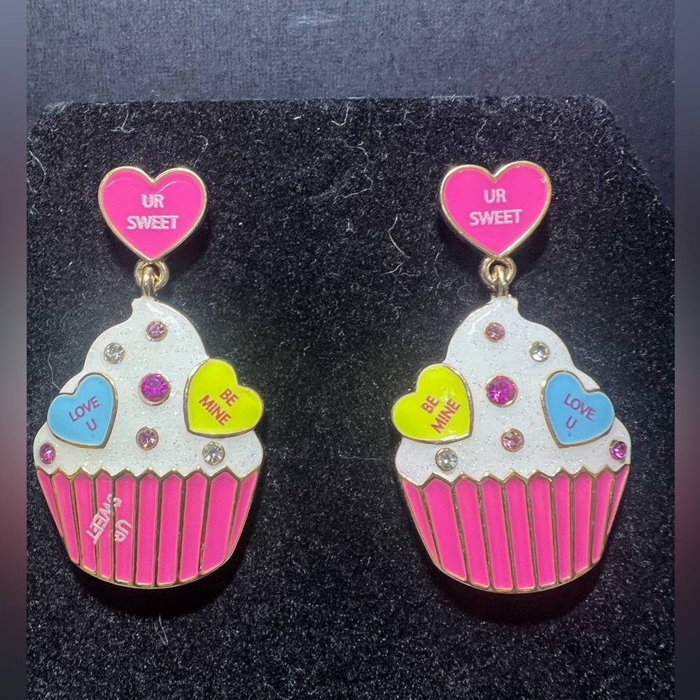Super Cute Enamel and Rhinestone Cupcake Dangle Earrings